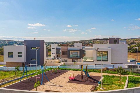 3 bedrooms Villa in Pyrgos, Limassol, No. 46123 3