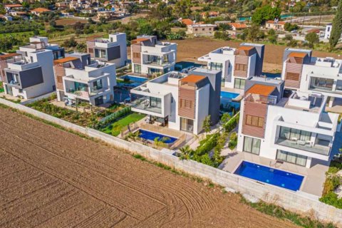 3 bedrooms Villa in Pyrgos, Limassol, No. 46123 4