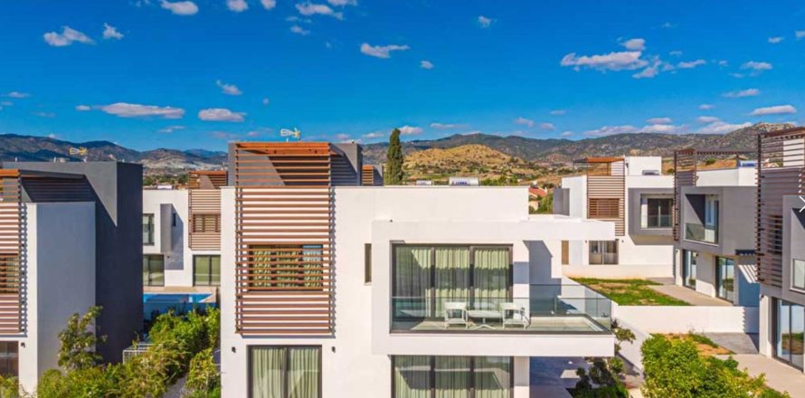 3 bedrooms Villa in Pyrgos, Limassol, No. 46123