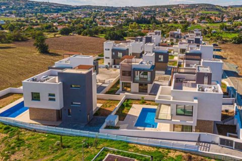 3 bedrooms Villa in Pyrgos, Limassol, No. 46123 5