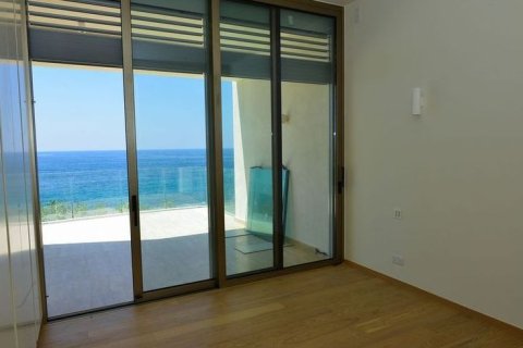 4 bedrooms Villa in Chloraka, Paphos, No. 46122 8