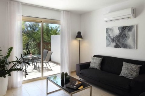2 bedrooms Villa in Paphos,  No. 54481 4