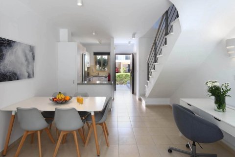 2 bedrooms Villa in Paphos,  No. 54481 2