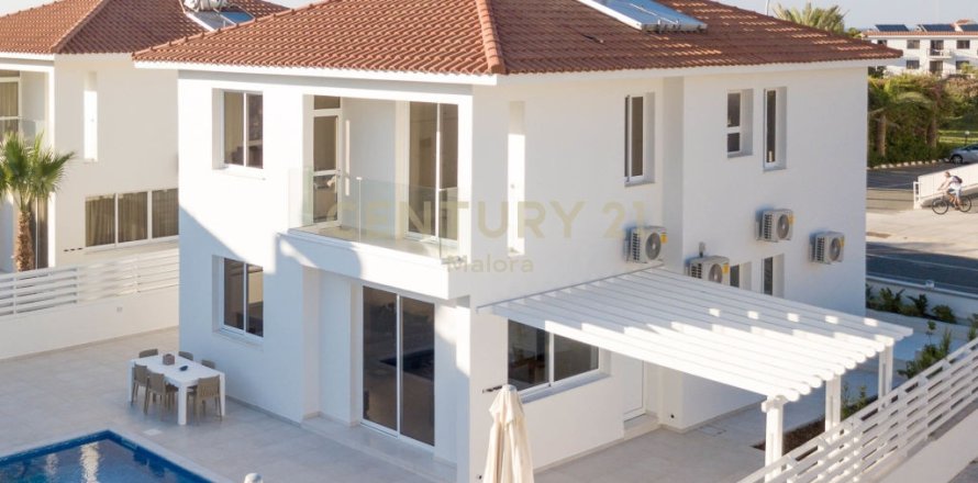 3 bedrooms Villa in Protaras, Ammochostos,  No. 54482