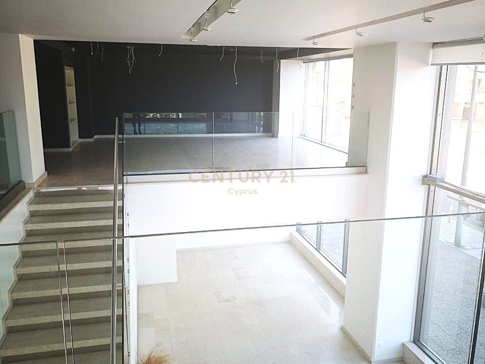 495m2 Tienda en Limassol, Chipre No. 53915