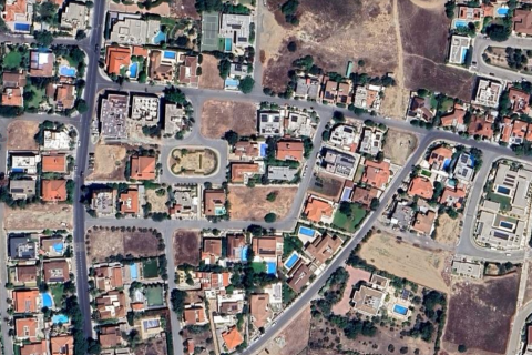 Земельный участок 1360м2 в Строволос, Никосия,  № 50824