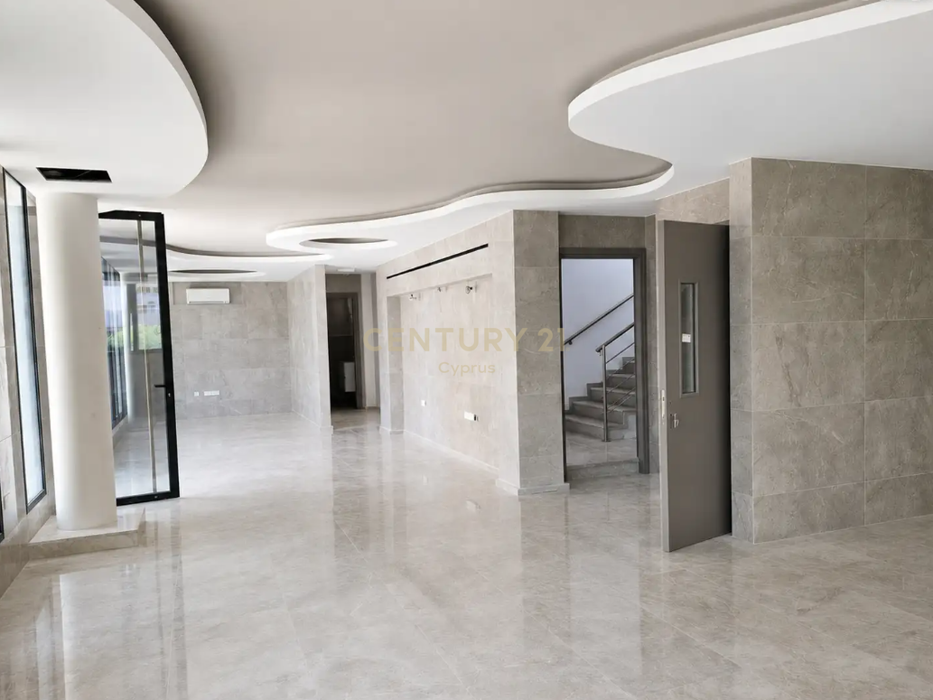 1164m2 Propriété commerciale à Limassol, Chypre No. 53706