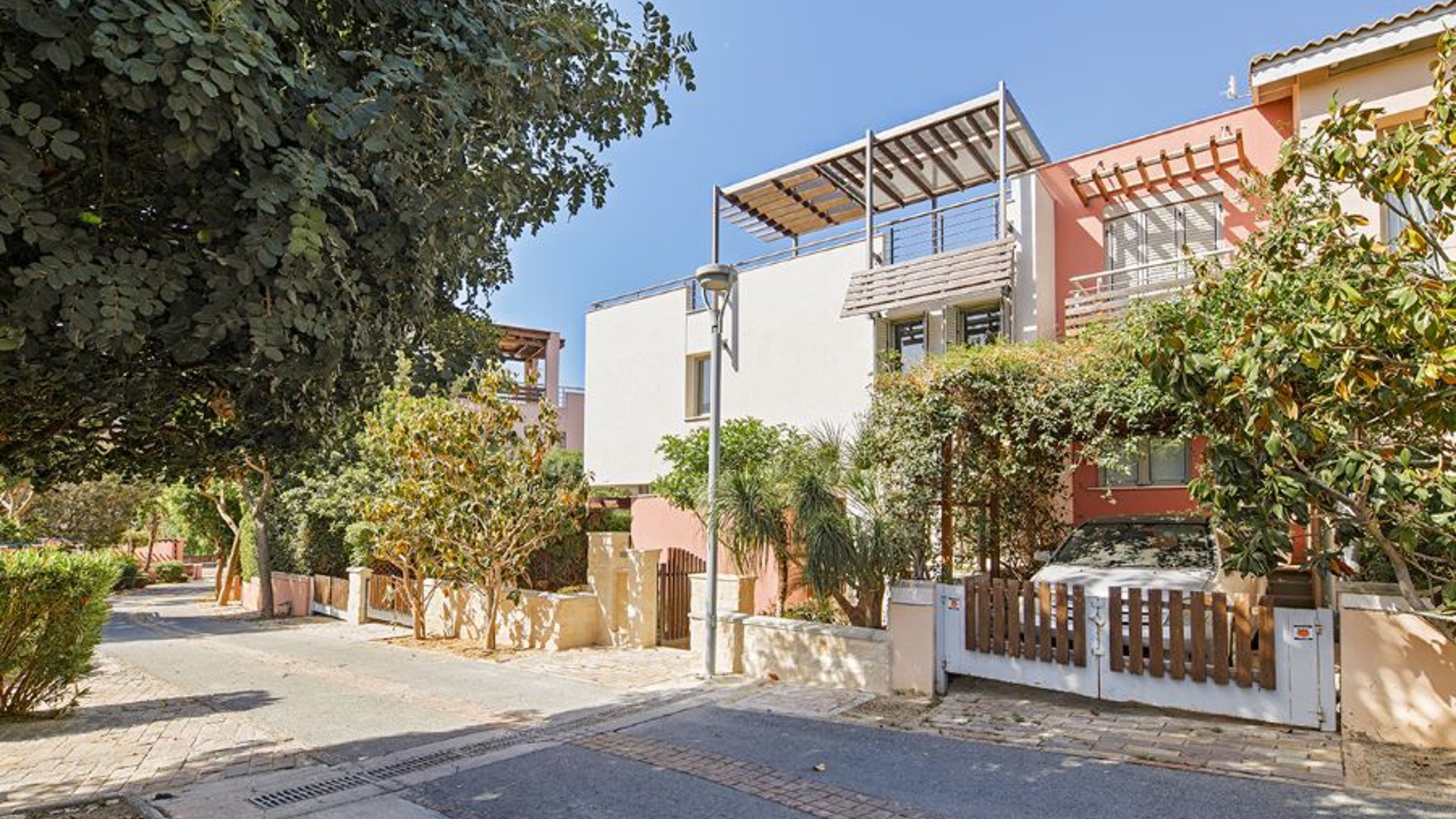 4 bedrooms Villa in Limassol, Cyprus No. 29534