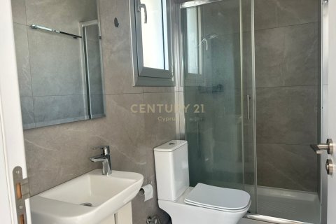 2 bedrooms Apartment in Limassol,  No. 57223 8