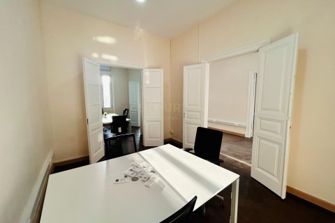 230m2 Office in Limassol,  No. 54298 7