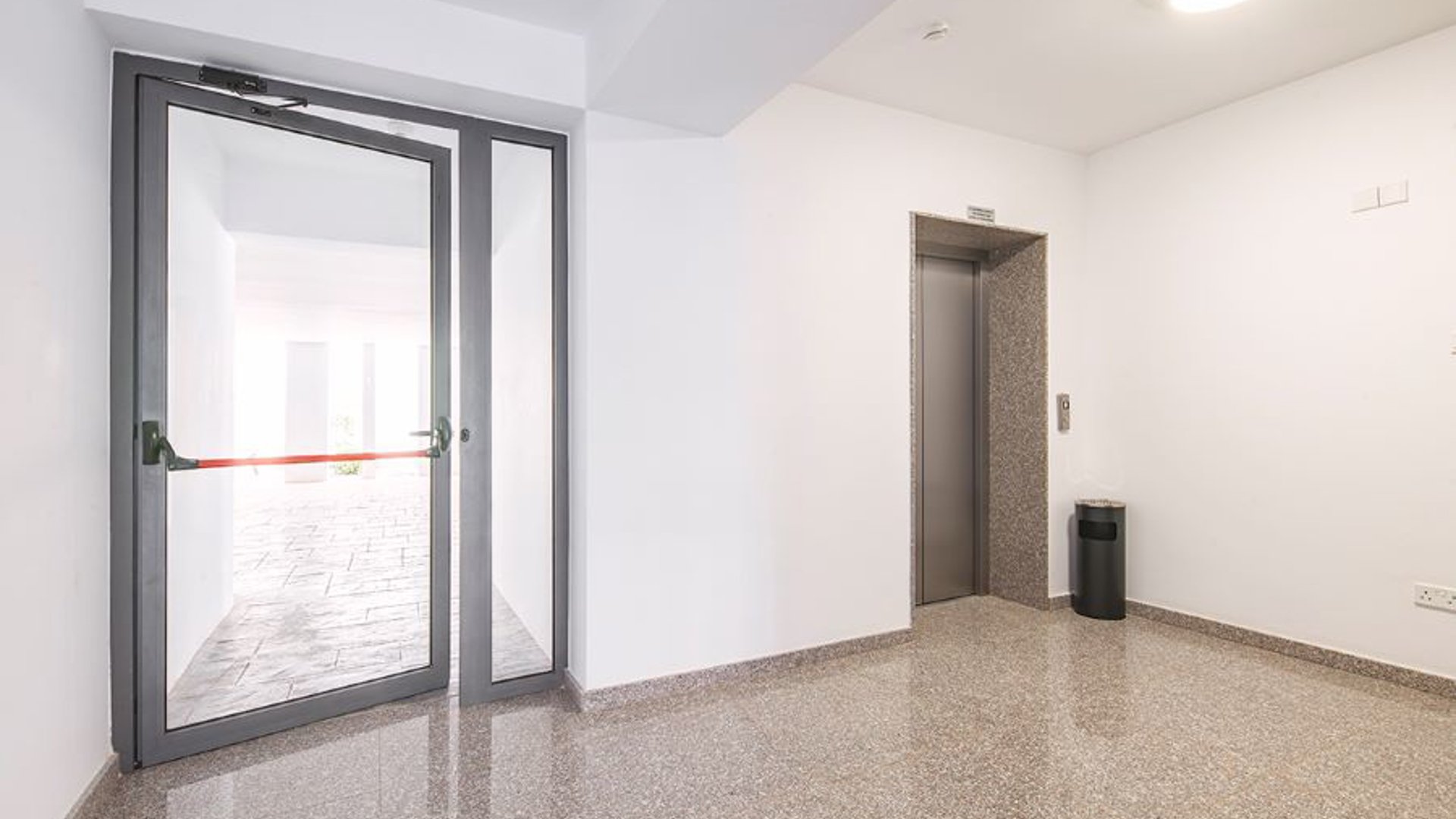2 bedrooms Apartment in Papas, Limassol, Cyprus No. 29535