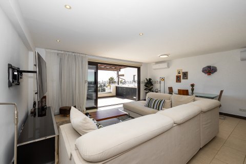 2 bedrooms Apartment in Oroklini, Larnaka,  No. 39376 2