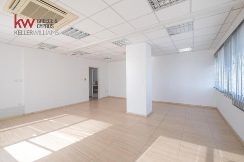 5 rooms Office in Nicosia,  No. 39637