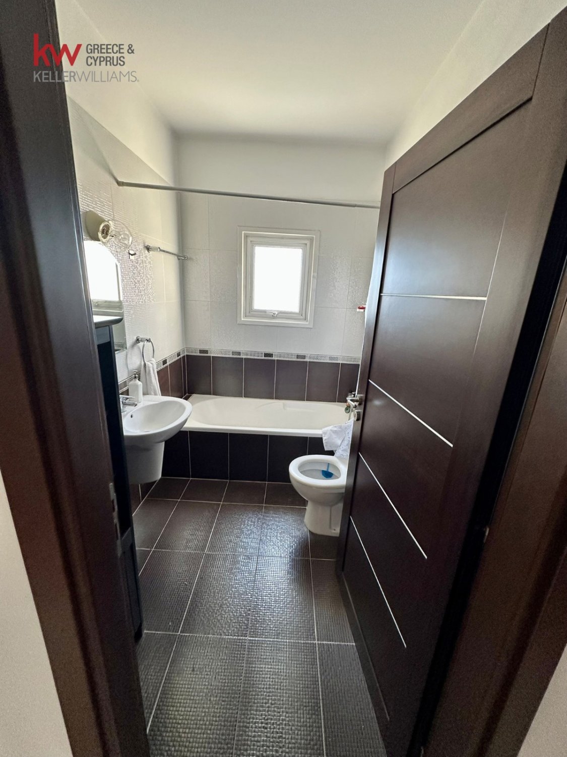 2 bedrooms Apartment in Nicosia, Cyprus No. 39633