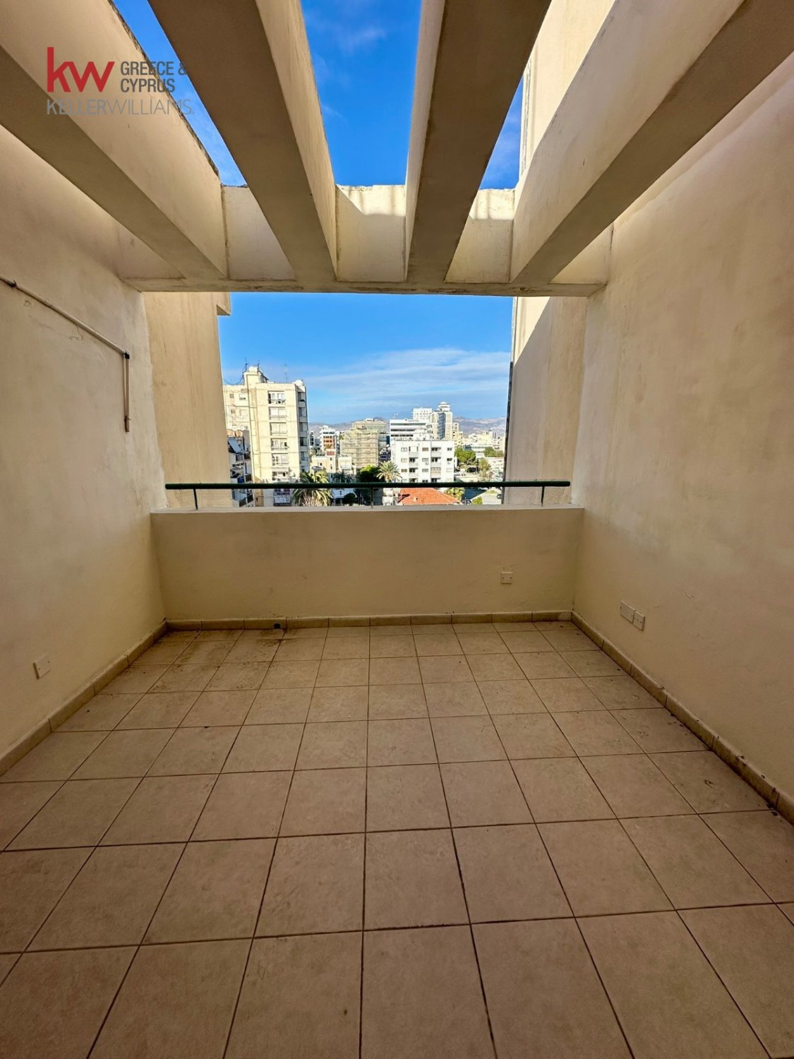 2 bedrooms Apartment in Nicosia, Cyprus No. 39633