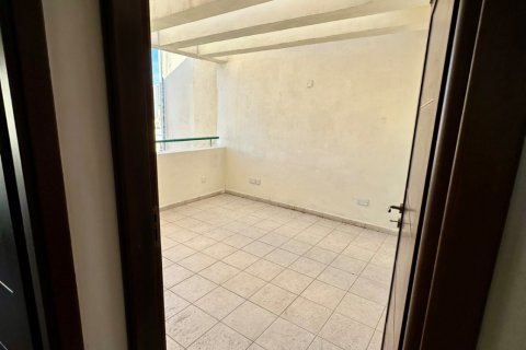 2 bedrooms Apartment in Nicosia,  No. 39633 11