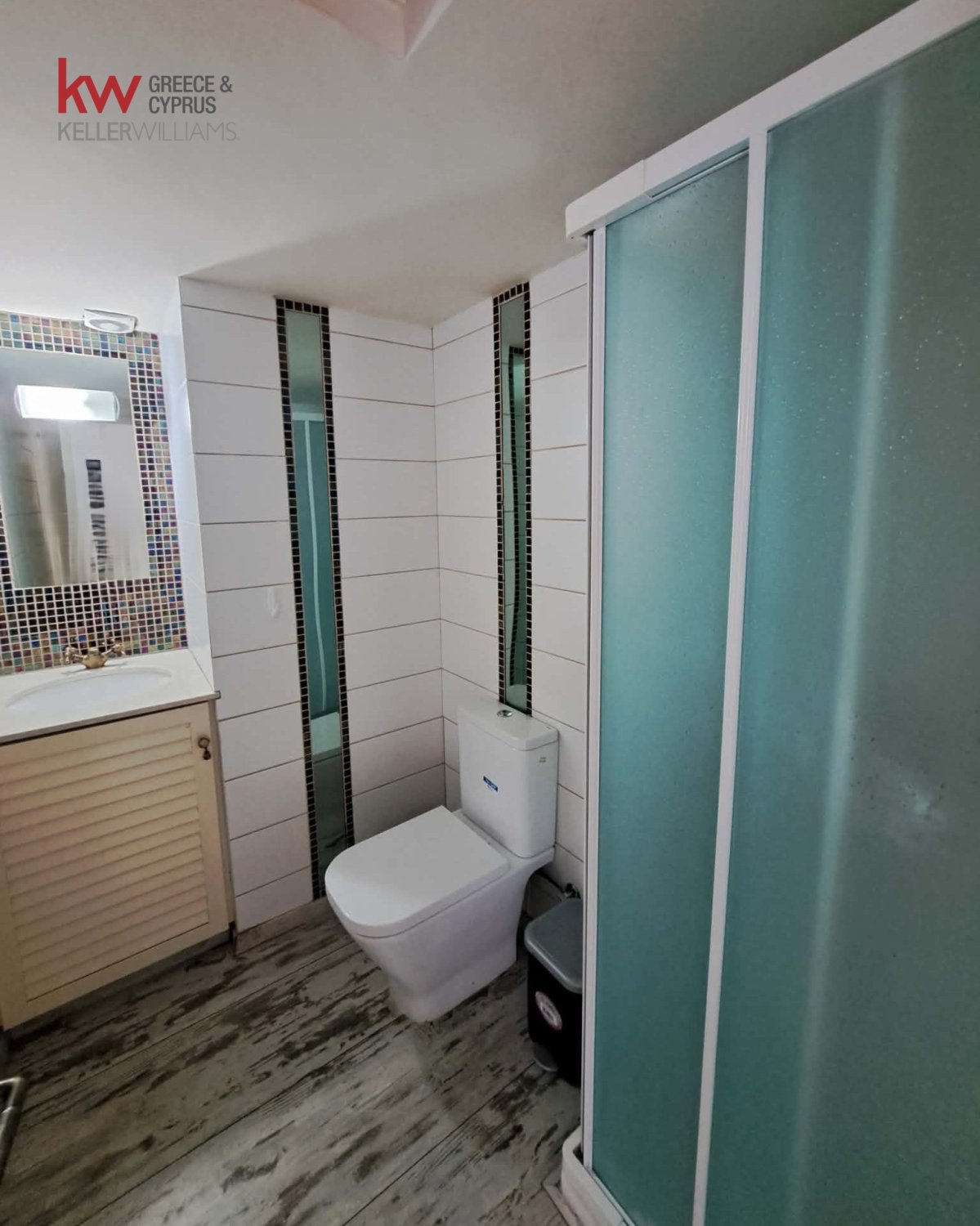 65m2 Oficina en Larnaca, Larnaka, Chipre No. 51591