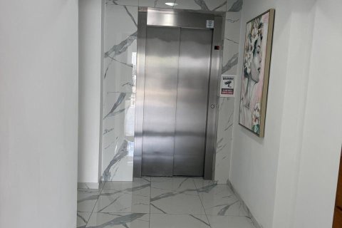 1 dormitorio Apartamento en Larnaca, Larnaka,  No. 51592 10