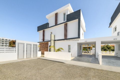 3 bedrooms Villa in Pernera, Ammochostos,  No. 37753 17