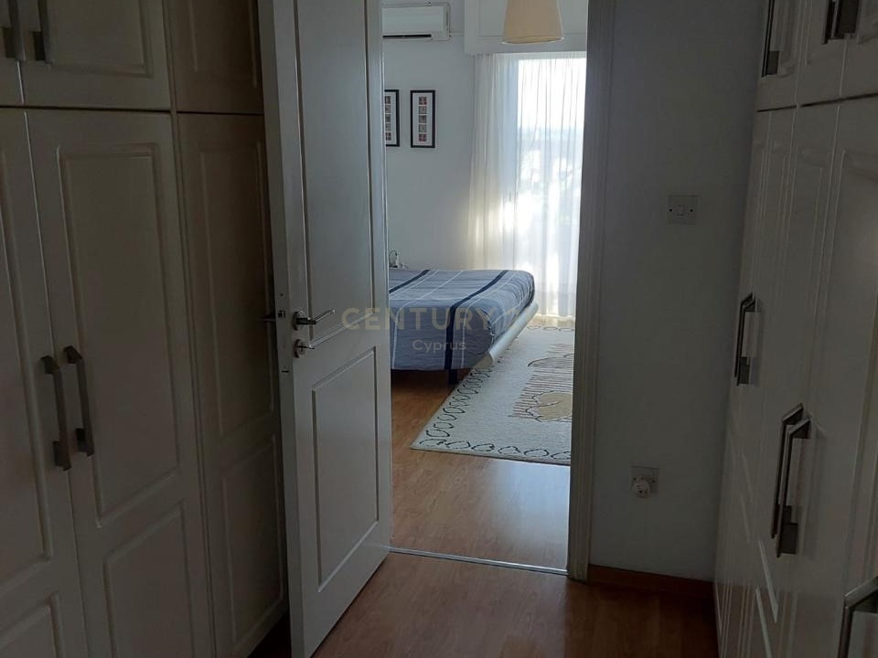 5 bedrooms Villa in Agios Tychonas, Limassol, Cyprus No. 30876