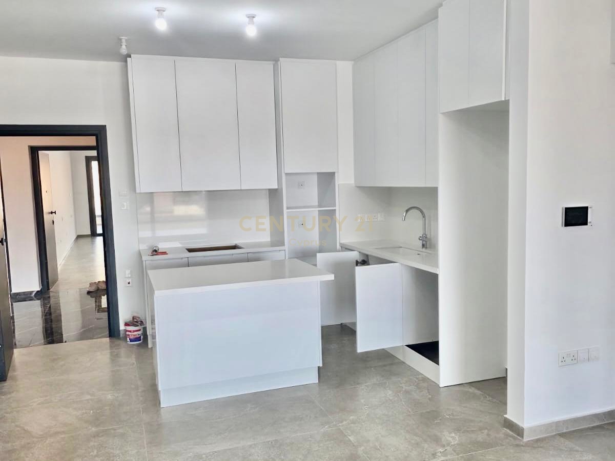 2 bedrooms Apartment in Limassol, Cyprus No. 30878