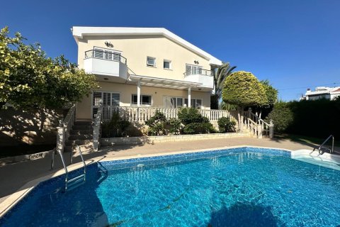 4 chambres Villa à Germasogeia, Limassol, Chypre No. 57828