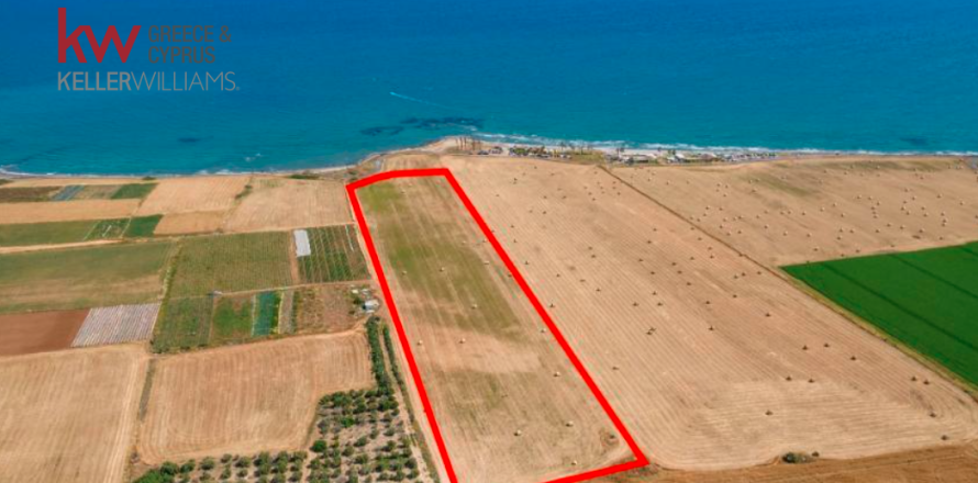 27960m2 Land in Softades, Larnaka, No. 40650