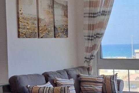 Квартира с 3 спальнями в Ларнака,  № 40651 3