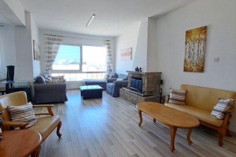 Квартира с 3 спальнями в Ларнака,  № 40651 2