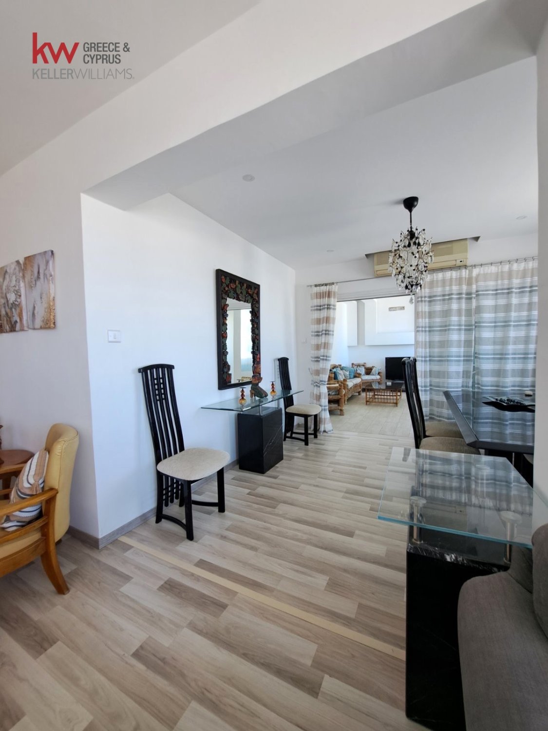 3 bedrooms Apartment in Larnaca, Larnaka, Cyprus No. 40651
