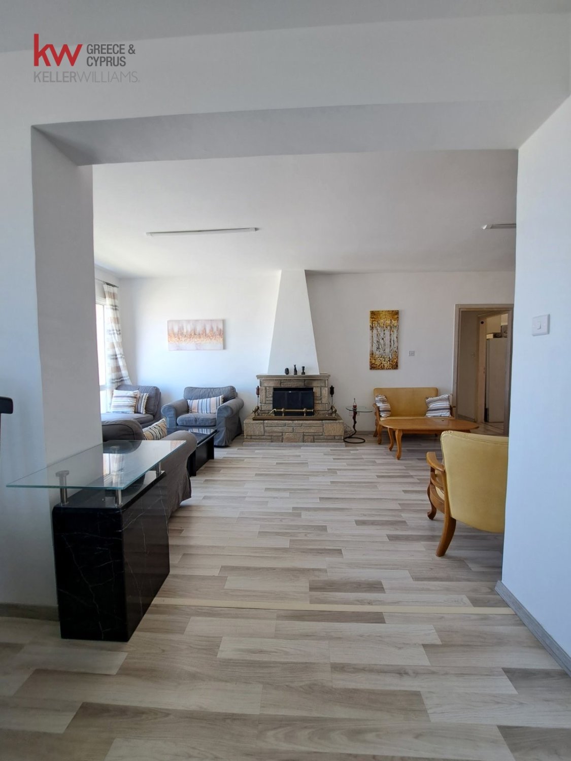 3 bedrooms Apartment in Larnaca, Larnaka, Cyprus No. 40651