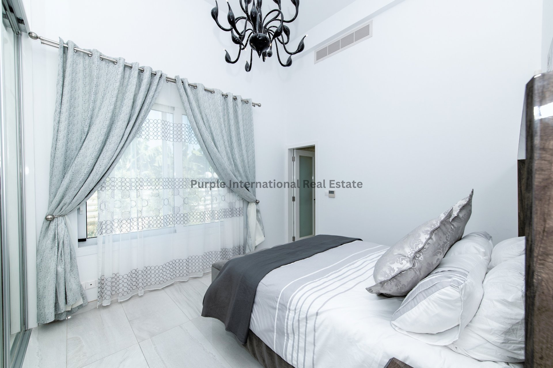4 bedrooms Villa in Sea Caves, Pegeia, Paphos, Cyprus No. 7682