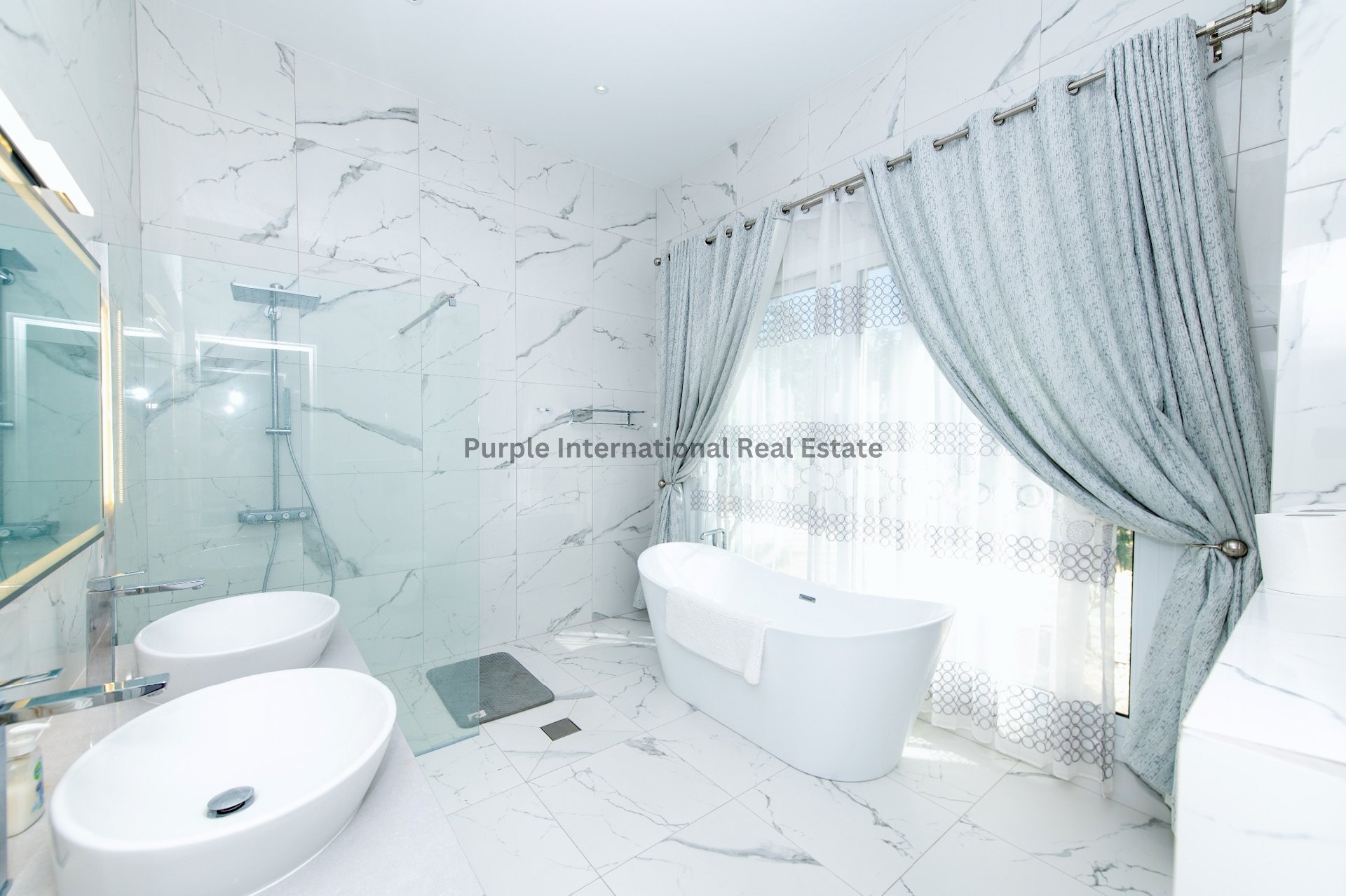 4 bedrooms Villa in Sea Caves, Pegeia, Paphos, Cyprus No. 7682
