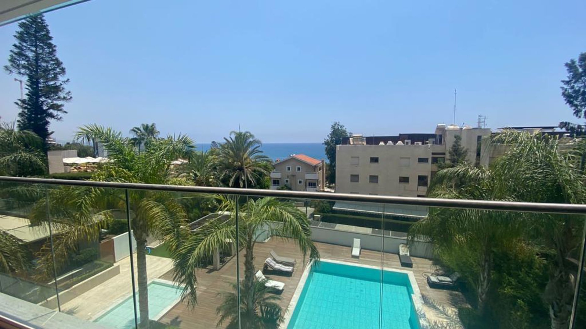 3 bedrooms Apartment in Limassol, Cyprus No. 28123