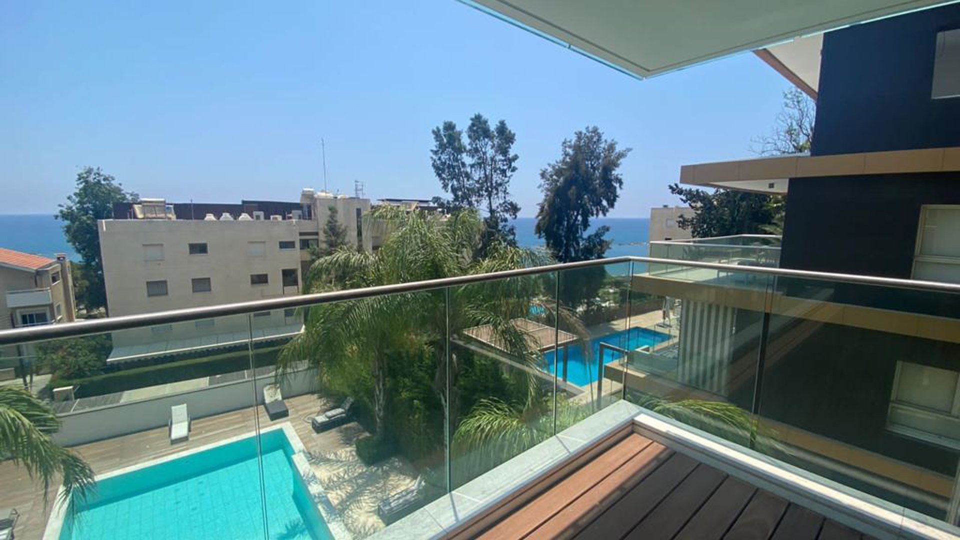 3 bedrooms Apartment in Limassol, Cyprus No. 28123