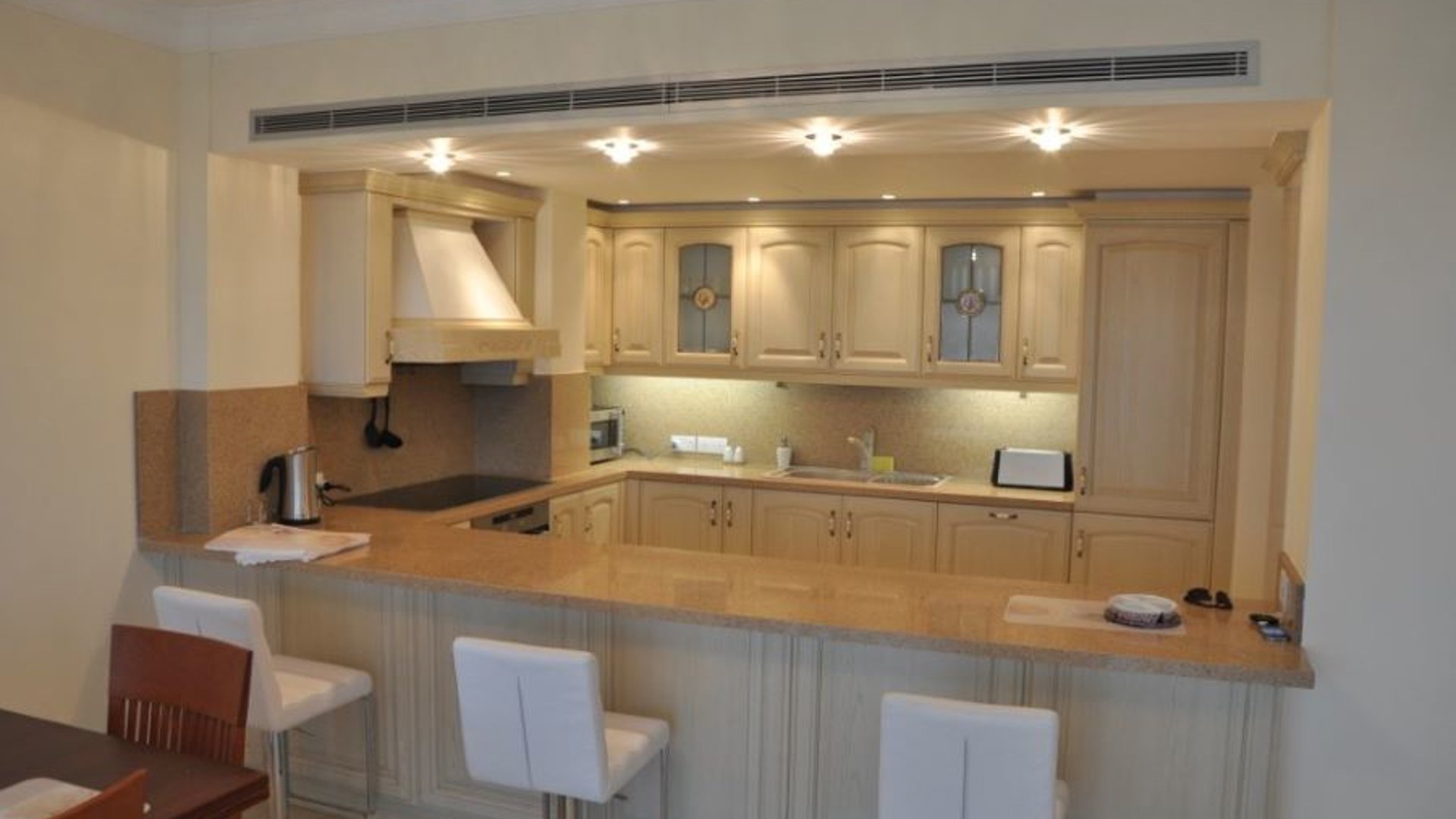 3 bedrooms Apartment in Limassol, Cyprus No. 28123