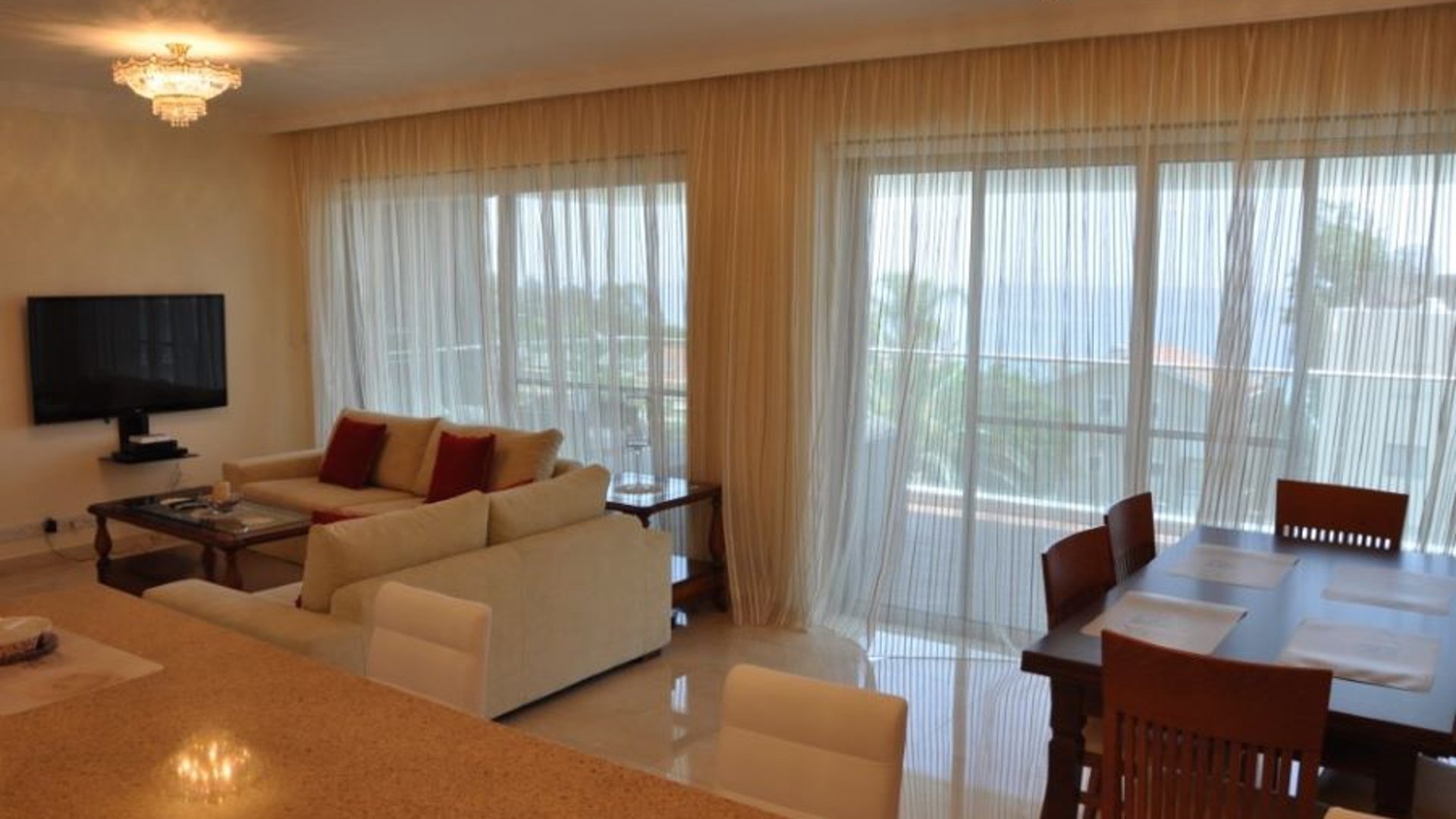3 bedrooms Apartment in Limassol, Cyprus No. 28123