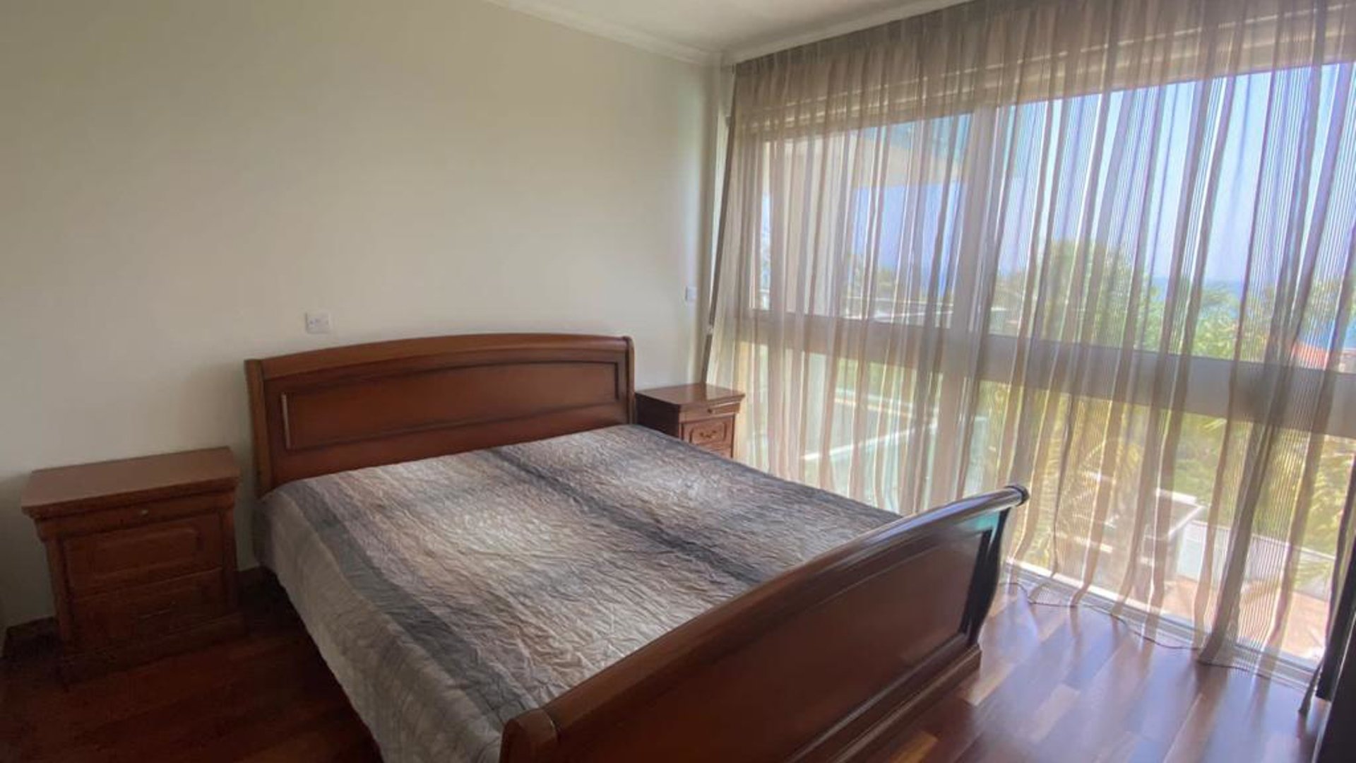 3 bedrooms Apartment in Limassol, Cyprus No. 28123