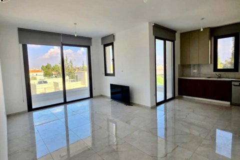 3 bedrooms Apartment in Larnaka,  No. 39956