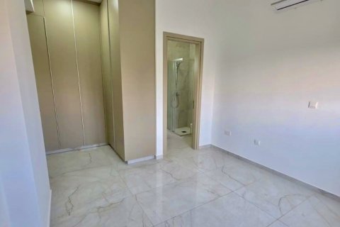 3 bedrooms Apartment in Larnaka,  No. 39956 8