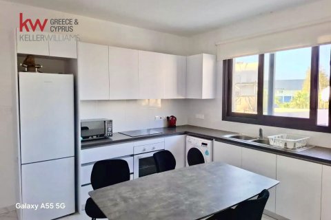 2 bedrooms Apartment in Larnaca, Larnaka, No. 39959 2