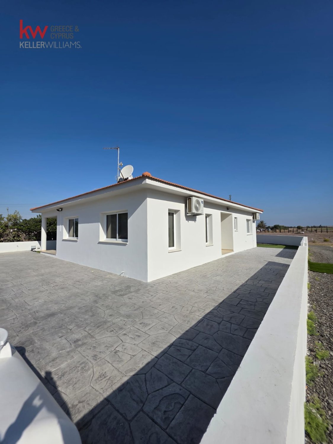 3 dormitorios Bungalow en Pervolia, Larnaka, Chipre No. 39957