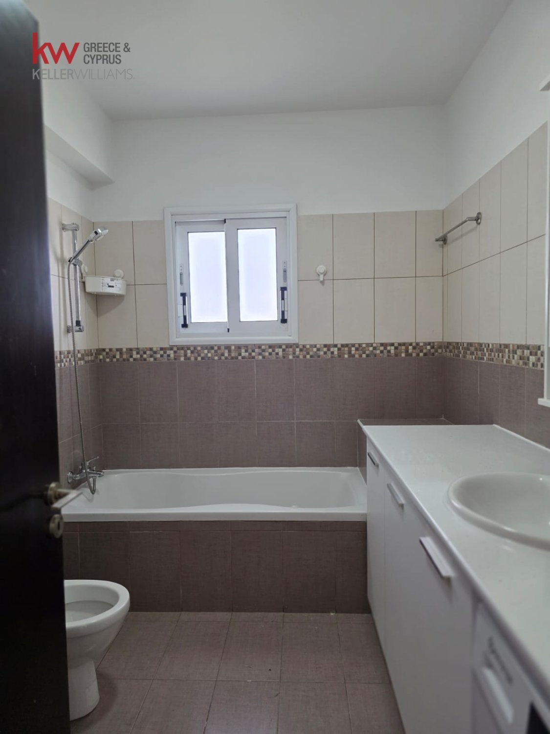3 dormitorios Bungalow en Pervolia, Larnaka, Chipre No. 39957