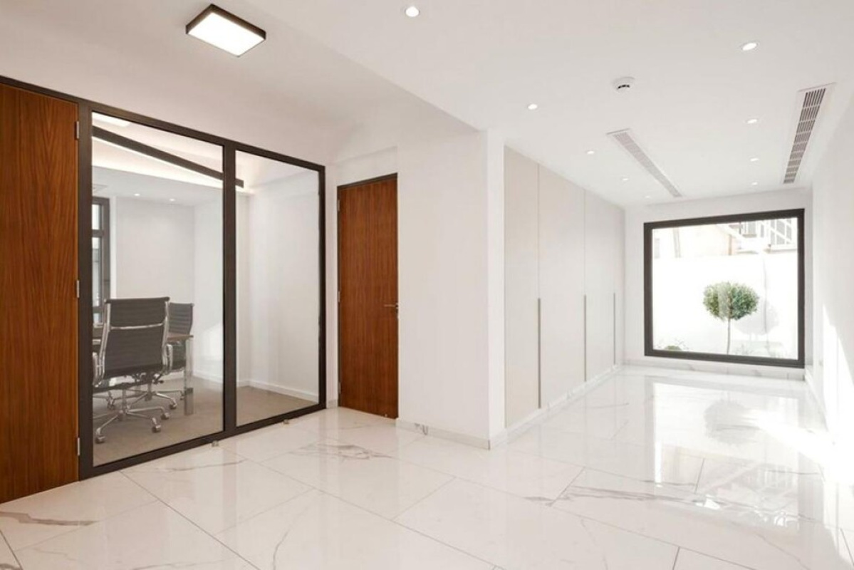 479m2 Propriété commerciale à Nicosia, Chypre No. 38920
