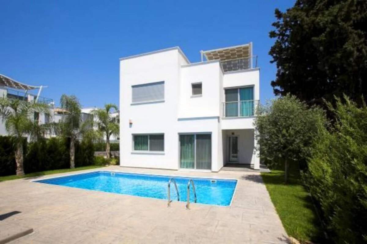 3 bedrooms Villa in Limassol, Cyprus No. 38919