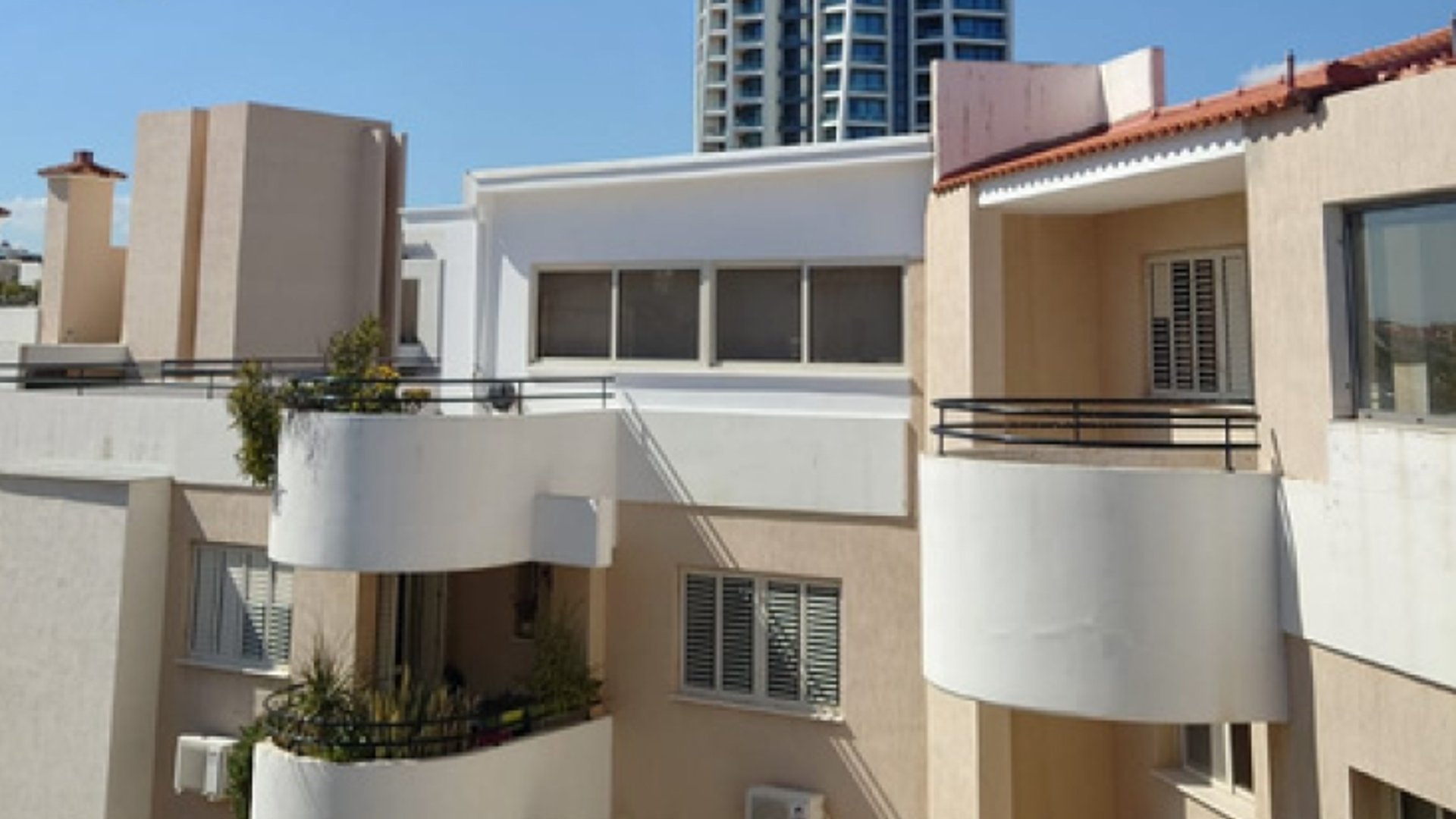 2 bedrooms Apartment in Limassol, Cyprus No. 28969