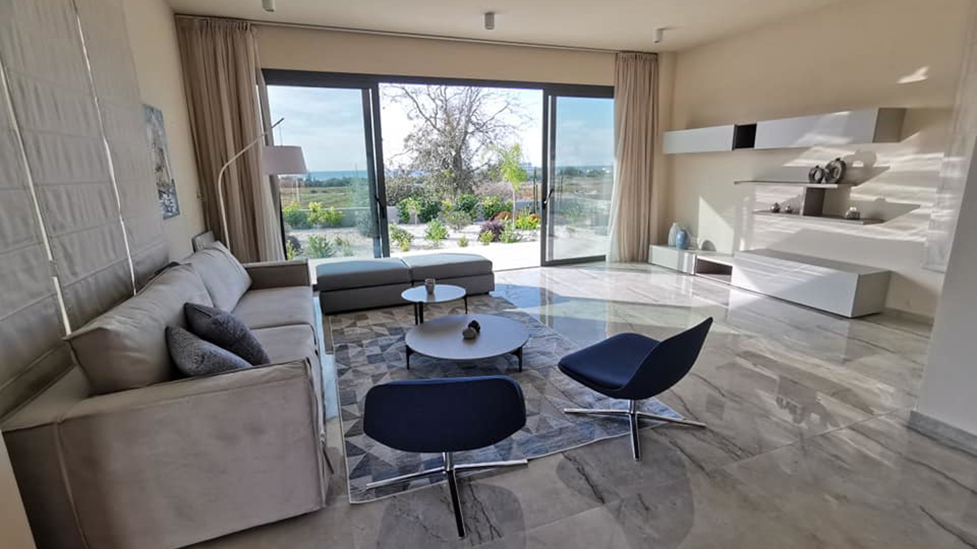 4 bedrooms Villa in Chloraka, Paphos, Cyprus No. 28257