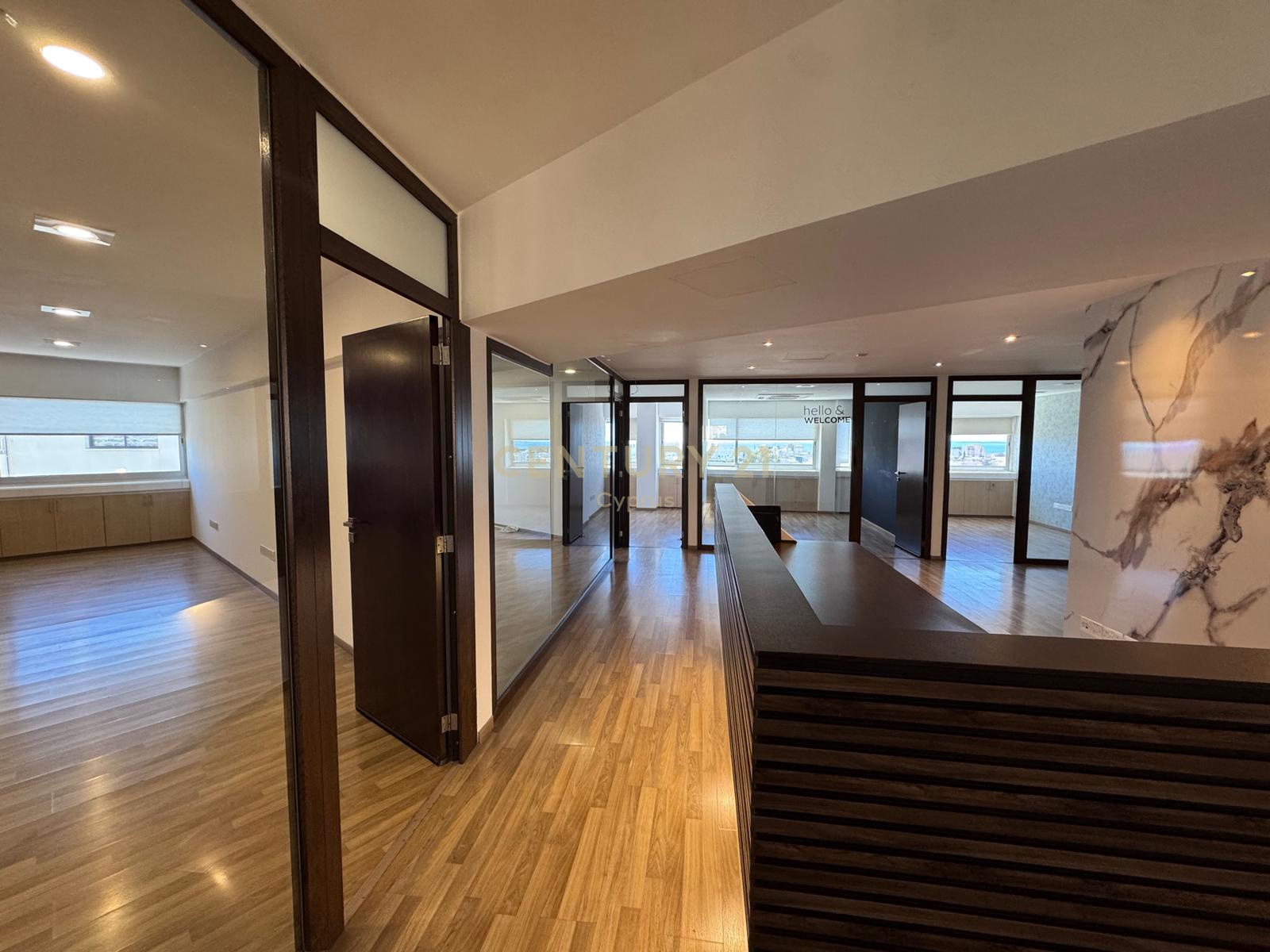 376m2 Bureau à Limassol, Chypre No. 53436