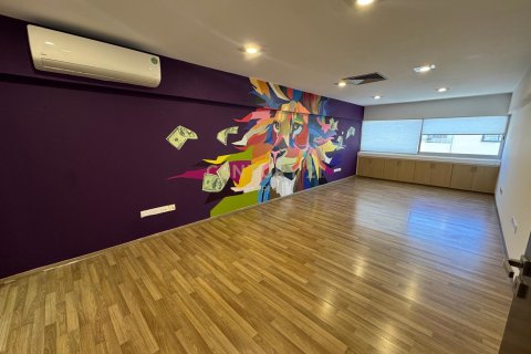 Офис 376м2 в Лимассол, Лимасол,  № 53436 5