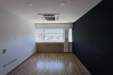 Офис 376м2 в Лимассол, Лимасол,  № 53436 11